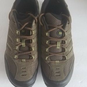 merrell white pine vent low